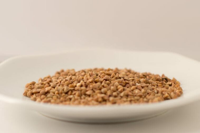 d'Essenz vun der Buckwheat Diät fir Gewiichtsverloscht