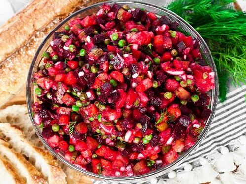 wéi een Vinaigrette mécht, wärend enger Protein-Diät